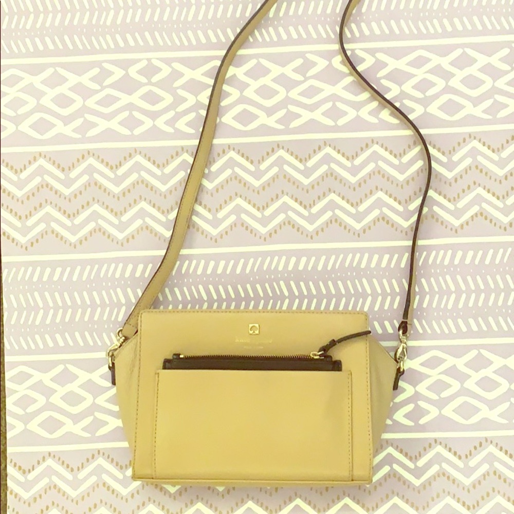 Kate spade beige crossbody